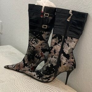 5.5 Chic Black and Silver Patterned Heeled Boots